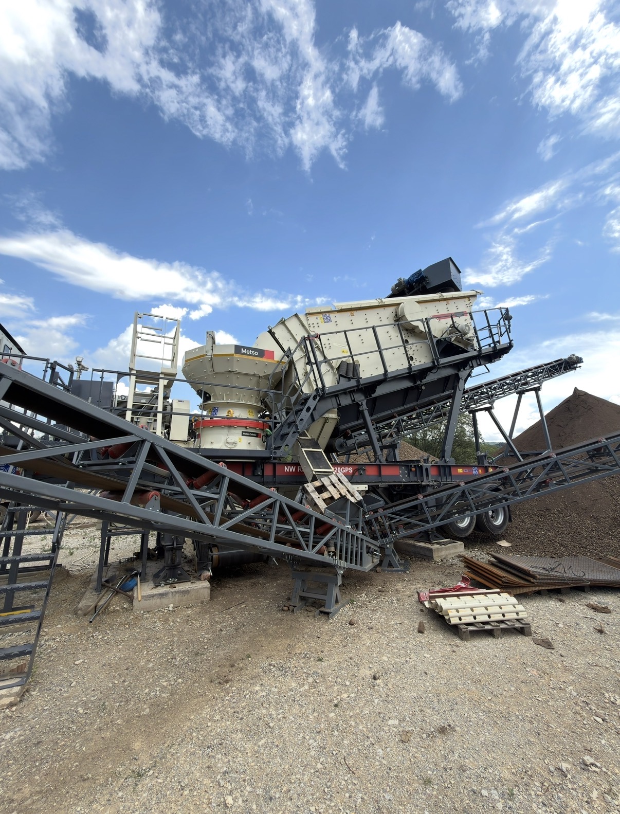 Concasor Metso în stația proprie de concasare